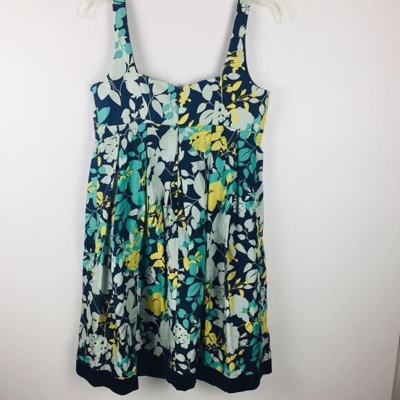 Max & Cleo Empire Floral Pleated 100% Silk Dress Sz 8 Business Casual - Picture 3 of 7